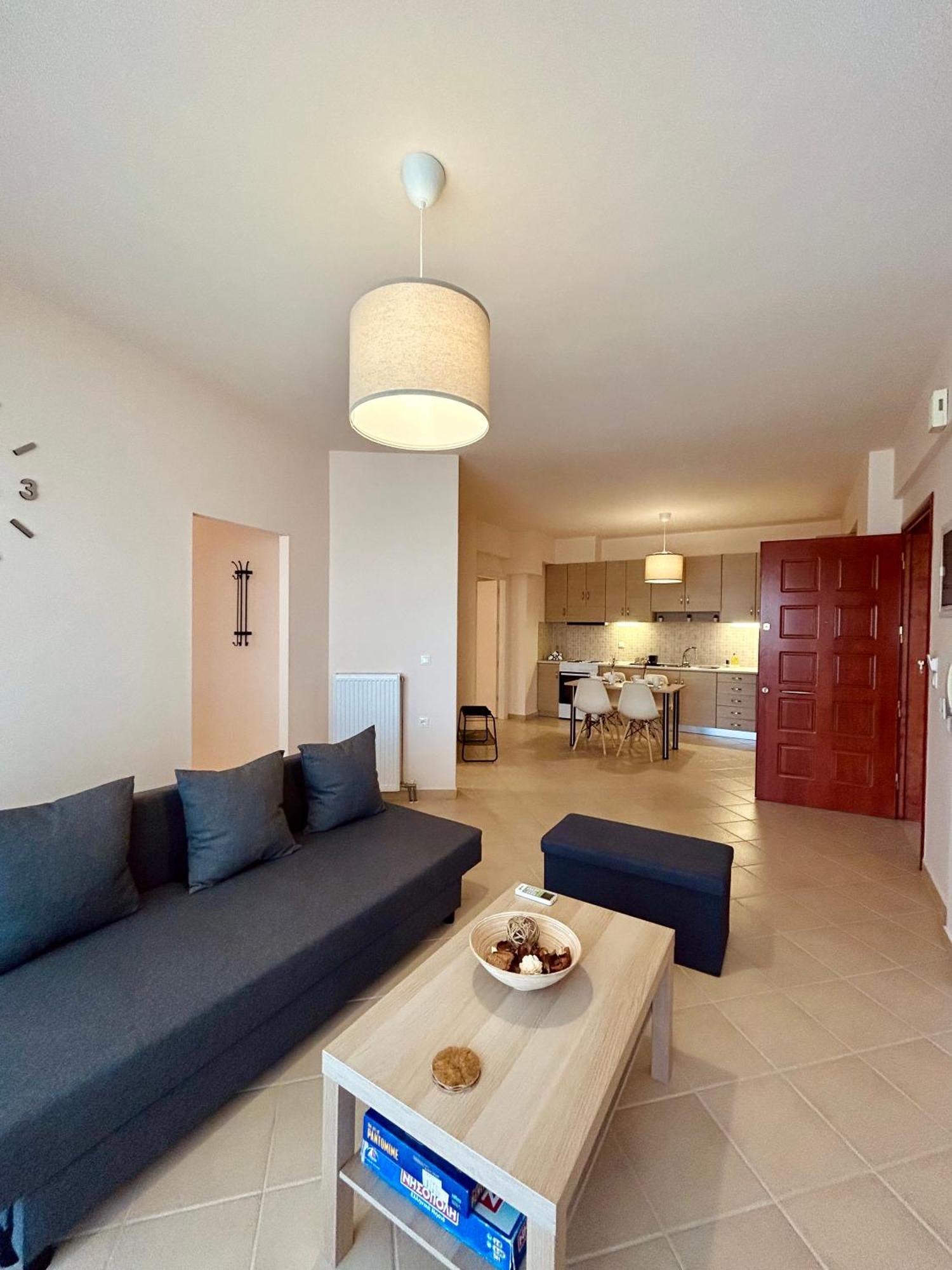 Feel At Home - Kalamata - Near The Center Exterior photo